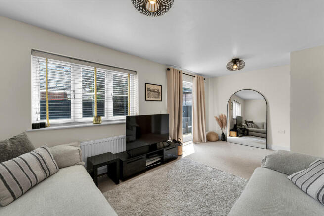 1b Desford living...