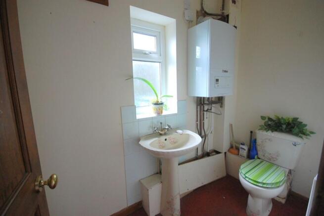 Cloakroom / WC
