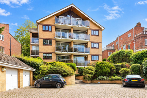 HARBOUR VIEWS- Casterbridge Court, Alton Road, Lower Parkstone, Poole BH14
