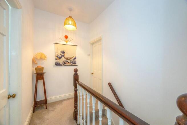 3 bed Terraced for sale Image 9