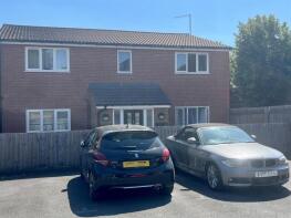Flat C, 2a Whitehart Court, Penruddock Close, Salisbury SP2 9HH