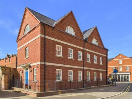 Moat Lane, Towcester NN12
