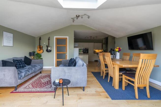 171 Ulverley Green Road, Olton, B92 8AA DMS3013_10