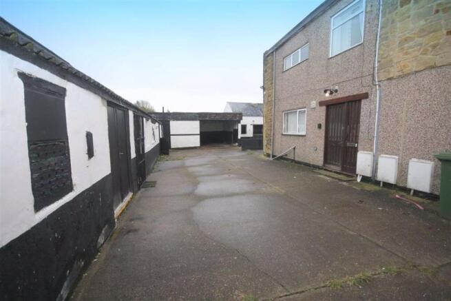 ADDITIONAL STABLING PHOTO