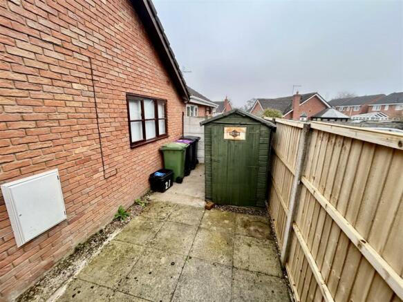 side yard.JPG