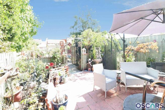 3 bed Terraced for sale Image 10
