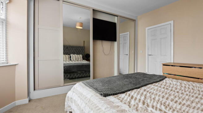 3 bed Semi-Detached for sale Image 11
