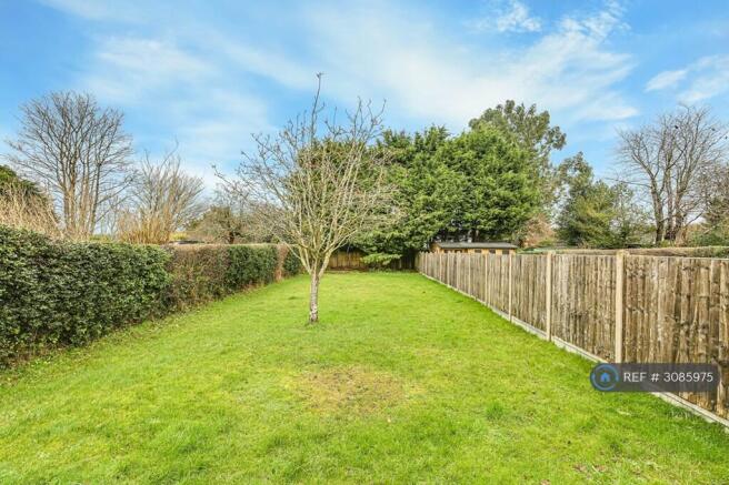 Rear Large Flat Garden 