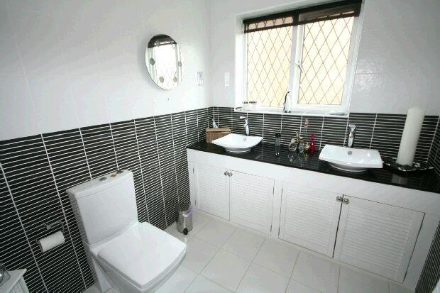 Bedroom One En Suite