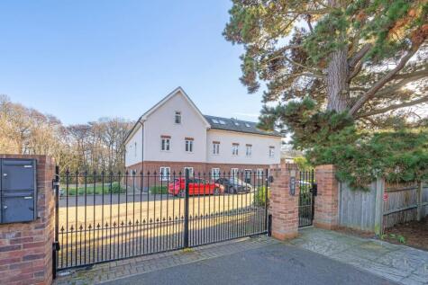 Chancellors Close, Beckenham, BR3