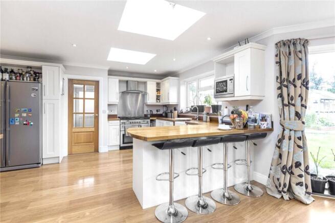 24, Glebe Road, Cranleigh, Surrey, GU6 photo 4