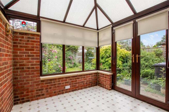 3 bed Semi-Detached for sale Image 8