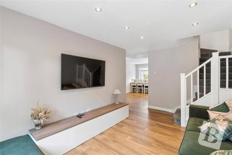 Webster Close, Hornchurch, RM12