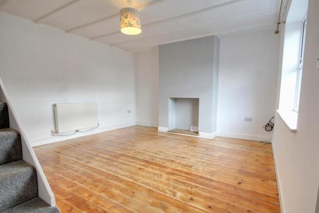 2 bed House to rent Image 5