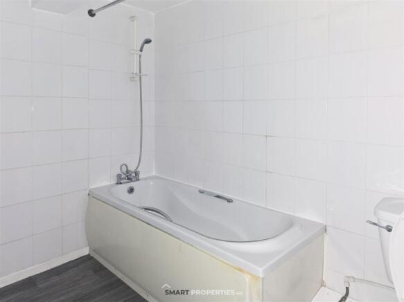 7 bed Terraced for sale Image 9