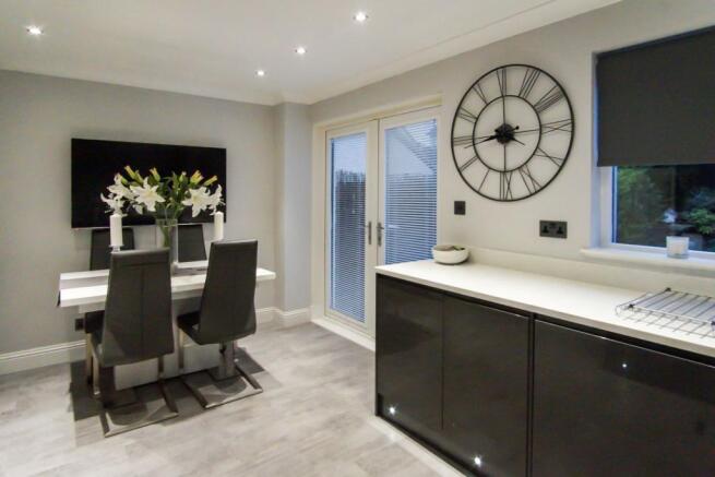 Kitchen/Dining Room