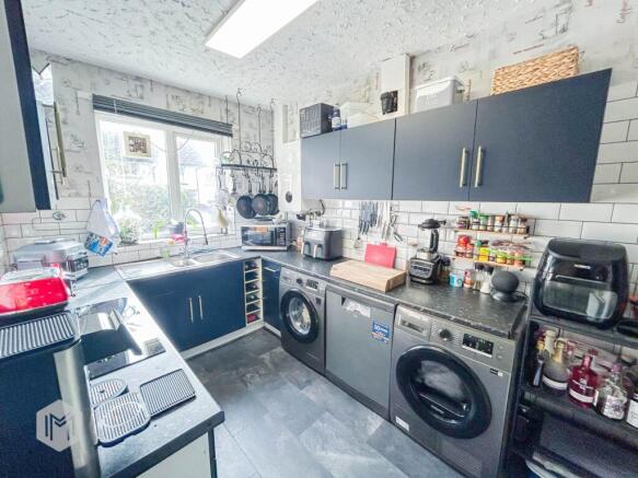 Castleton Street, Tonge Moor, Bolton, BL2 photo 4