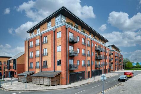 Woodhouse Close, Bridgeview House, WR5