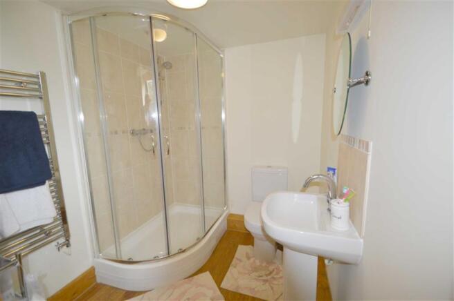 ENSUITE SHOWER ROOM