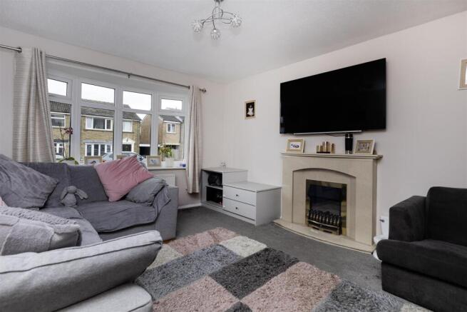 3 bed Semi-Detached for sale Image 7