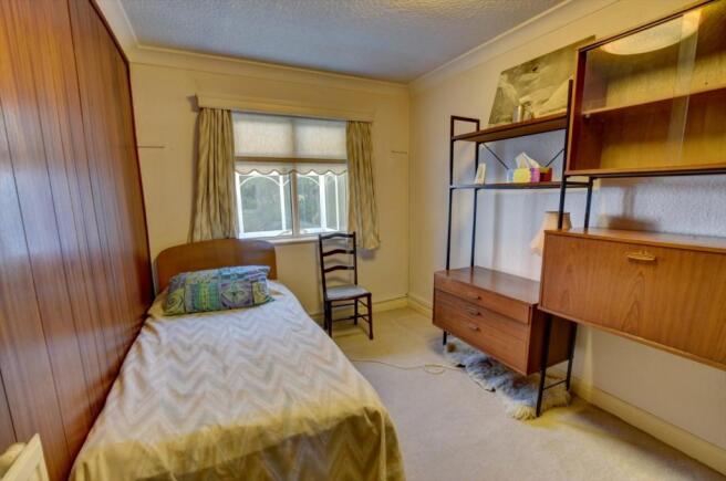 Bed 3.jpg