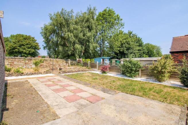 2 bed Semi-Detached Bungalow for sale Image 10