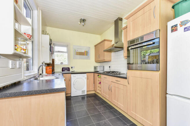 3 bed Terraced for sale Image 10