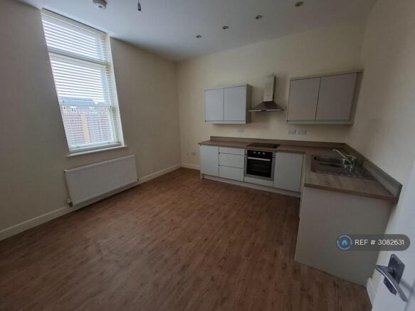 Kitchen / Living Room