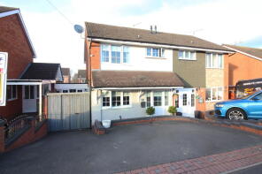 57, Lingfield Way, Kingswinford DY6 8RS