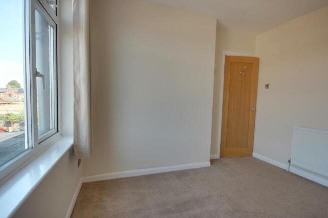 3 bed Terraced to rent Image 12