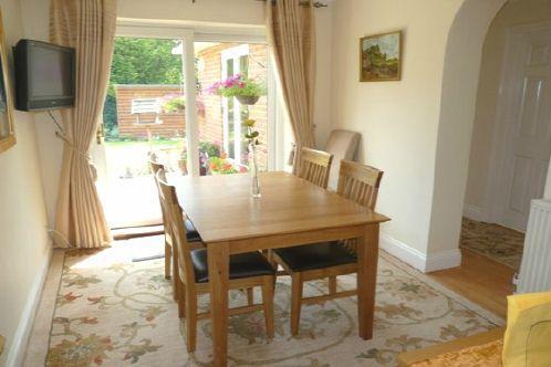BREAKFAST ROOM