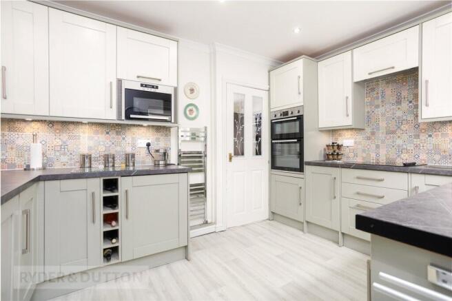 2 bed Detached Bungalow for sale Image 5