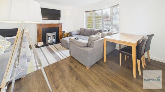 CAM03663G0-PR0215...