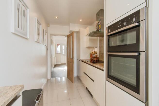 3 bed Semi-Detached for sale Image 8
