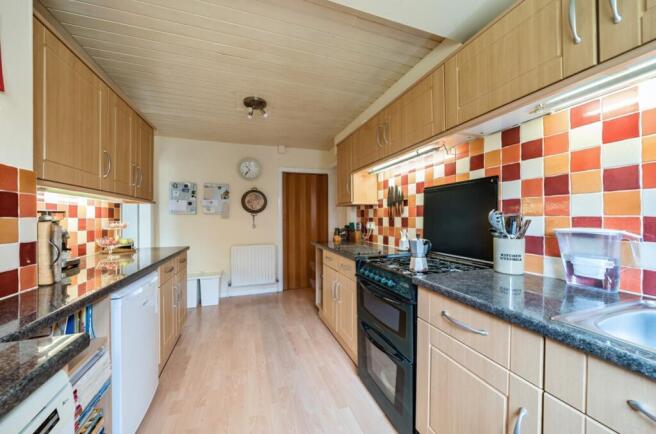 Kitchen (a)