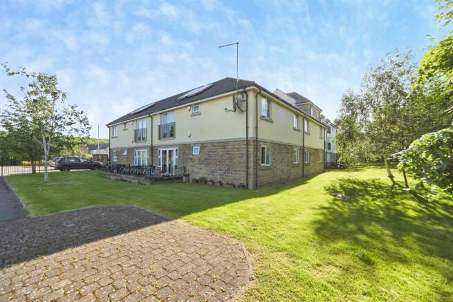 2 bed Flat for sale Image 12