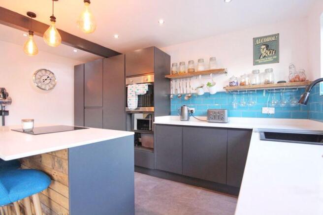 Kitchen/Dining...