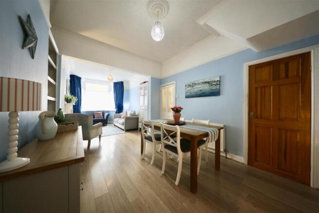 3 bed Terraced for sale Image 8