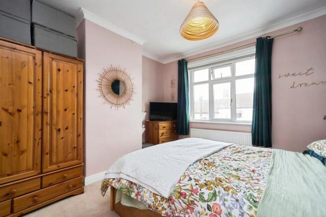 3 bed Terraced for sale Image 7