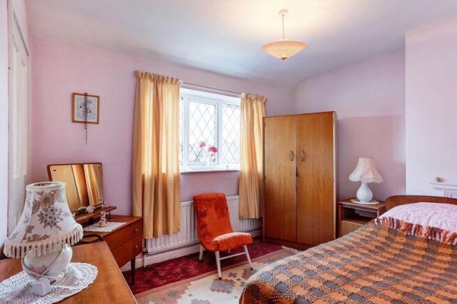 BEDROOM 2