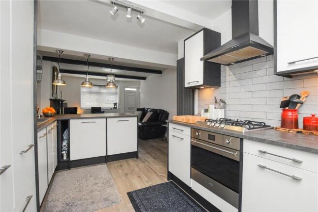 2 bed Terraced for sale Image 12