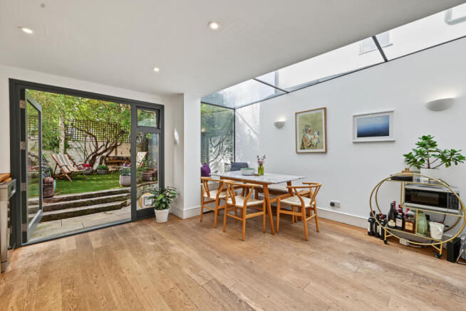 Greyhound Road, London, Greater London photo 3