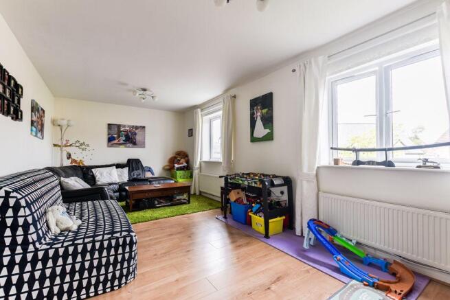 Bedroom 5 (Double)