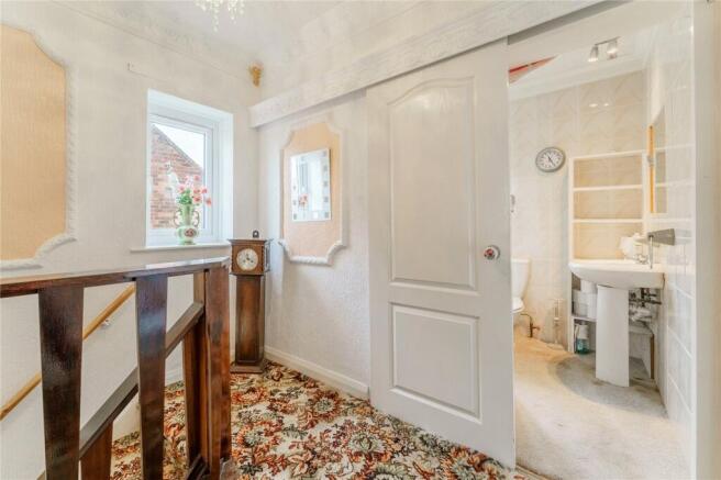3 bed Semi-Detached for sale Image 7
