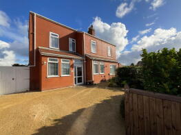 227, Kew Road, Birkdale PR8 4JE