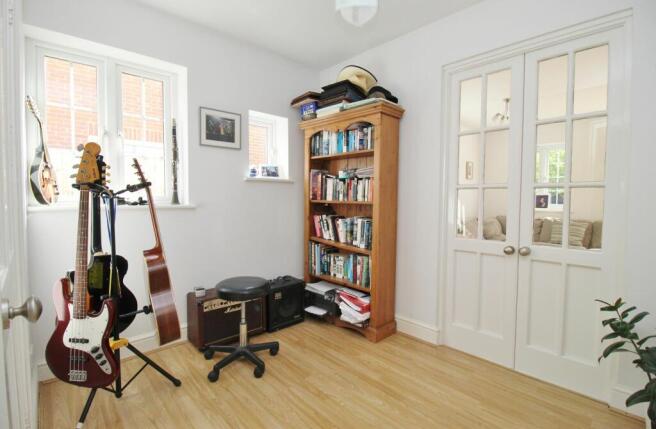 Photo 8