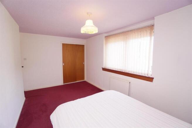 bedroom1.jpg