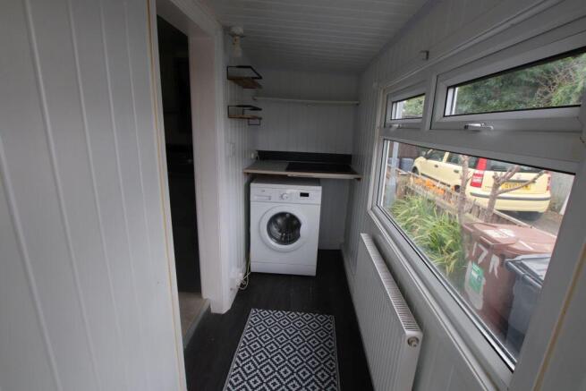 Entry with cooker area and washing co...