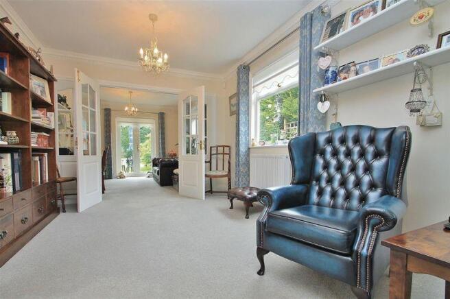 Living room 3