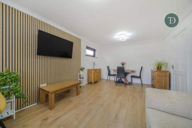 Saxon Way, Great Sutton, Ellesmere Port, CH66 photo 4